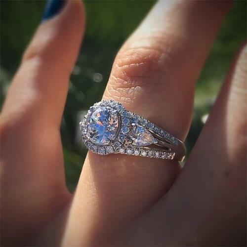 2021 Luxury Jewelry Ladies Inlaid Sparkling White Crystal Rhinestone Female Wedding Engagement Ring for Women Jewelry