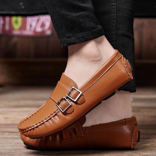 New Men Fashion Breathable Comfy Slip-on Soft-Soled Driving Shoes Genuine Leather Casual Flats Moccasins Loafers Loafers
