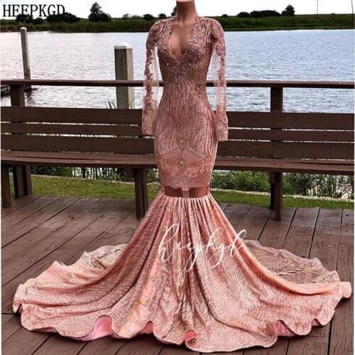 Glitter Dusty Pink African Evening Dress Long Sleeves V Neck See Through Sexy Black Girl Graduation Prom Gowns Plus Size
