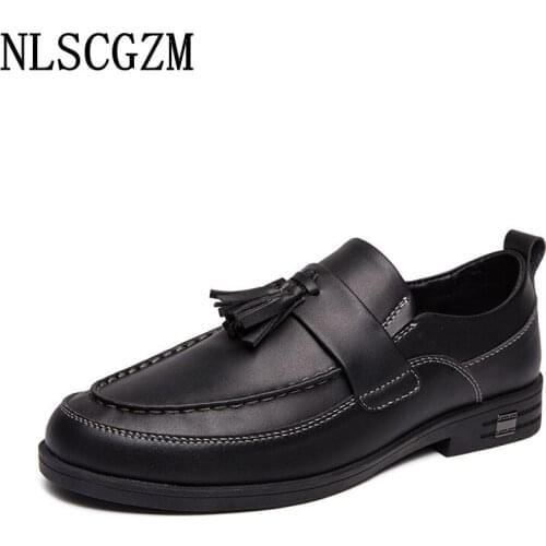 Italian Office 2021 Men Dress Shoes Loafers Wedding Dress Oxford Shoes for Men Coiffeur Formal Shoes Men Business Suit Chaussure