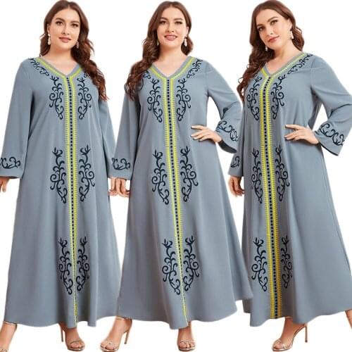 Ethnic Embroidery Vintage Women Long Dress Muslim Abaya Casual Loose Turkish Middle East Dubai Islamic Clothing V-neck Fashion