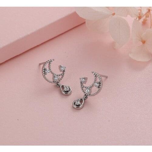 Women Jewelry Moon Earrings Popular Design Delicate High Quality Shiny Crystal Teardrop Earrings For Girl Ladies Party Gifts