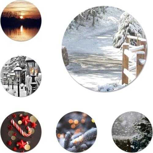 Landscape Winter Light Snow Christmas Icons Pins Badge Decoration Brooches Metal Badges For Backpack Decoration