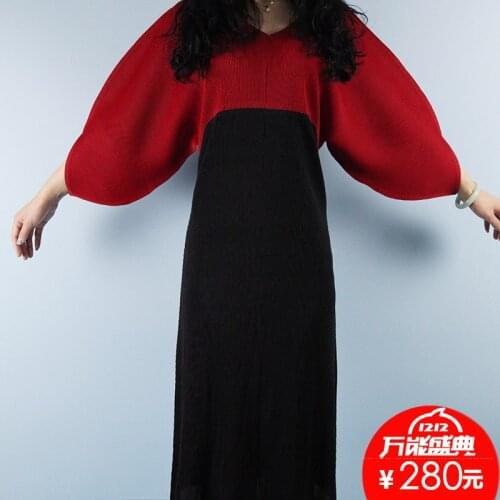 HOT SELLING Miyake V-neck pleated one-piece dress clothing elegant IN STOCK