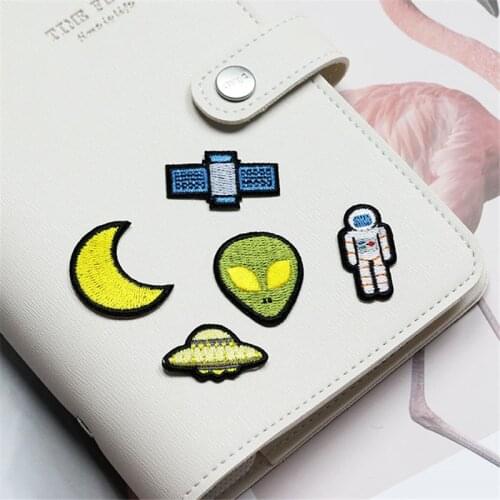 1 Piece Universe Alien Embroidery Repair Patches Bag Jacket Jeans Cartoon Iron On Patches for Clothes Small Glue Sticker