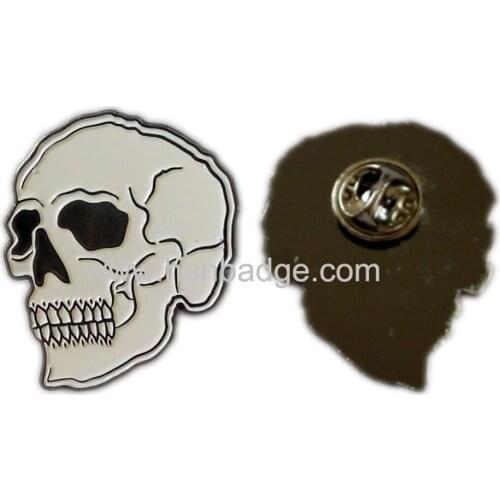 Customized Lapel Pin Custom Skull Badge Die Casting Soft Enamel Brooch