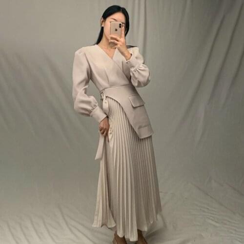 Chic V-Neck Waist Belted Pleated Dress Spring Casual Elegant Long Midi Dress Pleated Vintage Korean Party Dress Harajuku B797