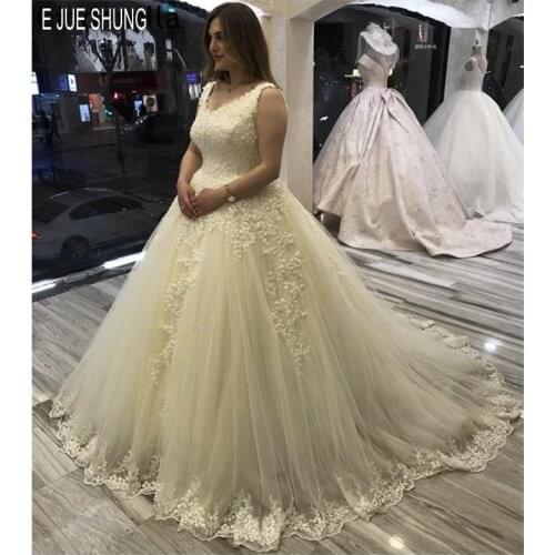 E JUE SHUNG Modern Ivory Wedding Dresses V Neck Lace Up Appliques Elegant A Line Wedding Gowns Bride Dresses vestido de noiva