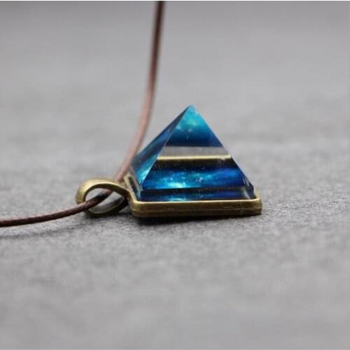 High Quality Glowing Crystal Glow in the Dark Pyramid Pendant Outer Space Star Dust Necklace Triangle Geometric Magic Necklace