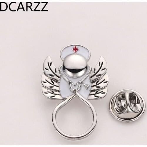 New High Quality Brooches Doctor Nurse Stethoscope Brooch Medical Jewelry Gold Color Badge Pins Women Jewelry Acessorios