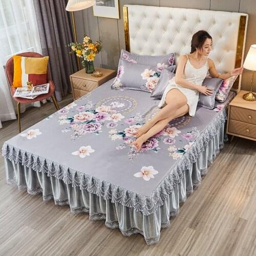 Summer Luxury Comfortable Bed Skirt Ice Silk Cushion Three-piece Lace Air Conditioning Cushion Cover Bedding Cushion Cover