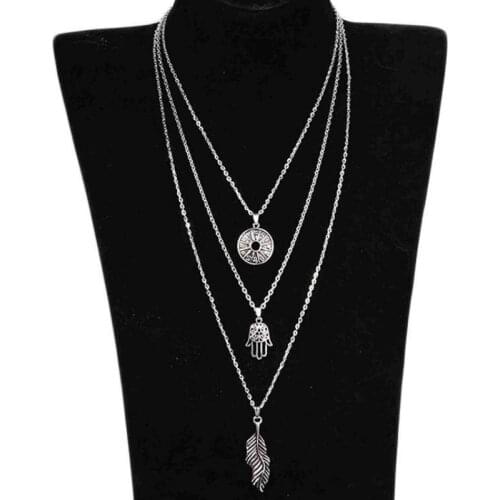 Retro Punk 2021 Fashion New Necklace Multi-layer Leaves Palm Pendant Wild Long Necklace Lady Wholesale Sales Long Necklace Mujer