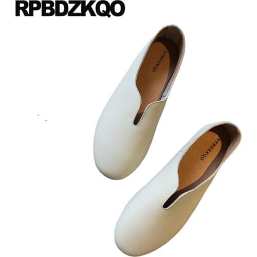 Black chinese comfortable white women ladies designer shoes china soft korean flats 2019 latest round toe size 34 slip on comfy