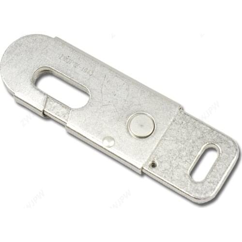 WW2 us paratrooper disease t-5 parachute bag off the hook zinc alloy reproduction film props