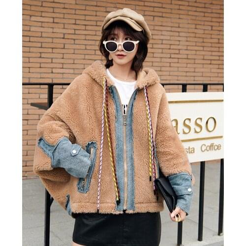 2019 New Womens Faux Fur Coat Short Wool Coat Winter Warm Coat Hooded Womens Faux Shearling Denim Jacket