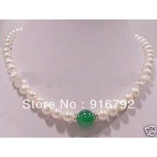 Free shipping >>>>>elegant 8-9MM genuine south sea white pearl +green stone necklace