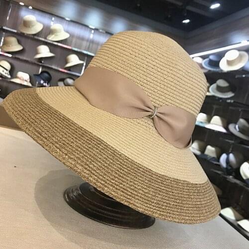 2021 New Elegant Bow Women Wide Brim Sun Hat Paper Straw Cloche Beach Hat Floppy Summer Hat Holiday Derby Hat Dress Fashion Show