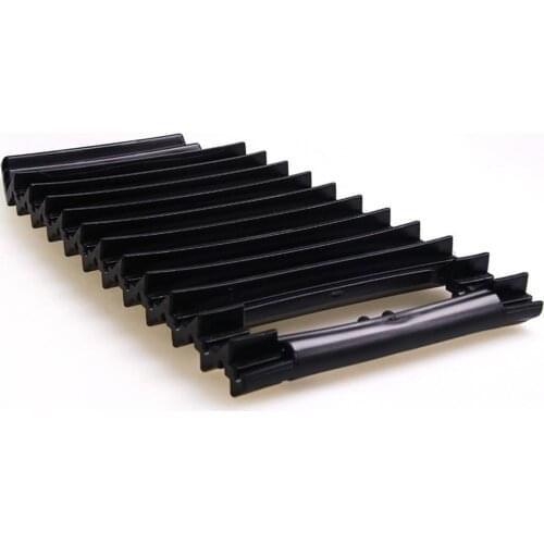 2Pcs Multi-purpose Car Anti-Skid Sand Pass Tire Pads Ice Scraper Snow Shovels