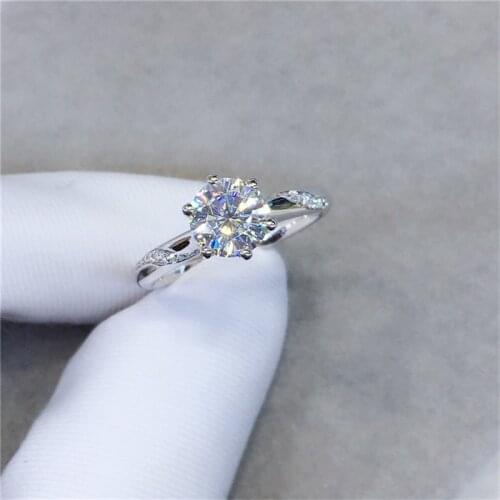 Sparkling Moissanite Ring Diamond Test Past 925 Sterling Silver Excellent Cut 1 Carat D Color Moissanite Rings Wedding Jewelry