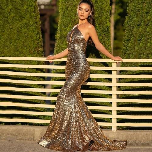 Gold Sequined Evening Gowns 2021 Sexy Halter Bling Bling Sequins Formal Prom Party Mermaid Fashion Evening Dresses
