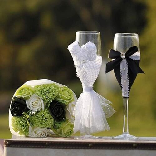 Personalized Wedding Wine Champagne Glasses Cup Set Bride Groom Champagne Flutes Glass for Toasting Wedding Gift Wedding Favors