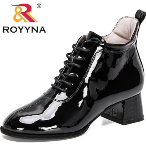 ROYYNA 2021 New Designers Patent Leather Ankle Lace Up Booties Women Motorcycle Winter Warm Fashion Breathable Boots Ladies Soft