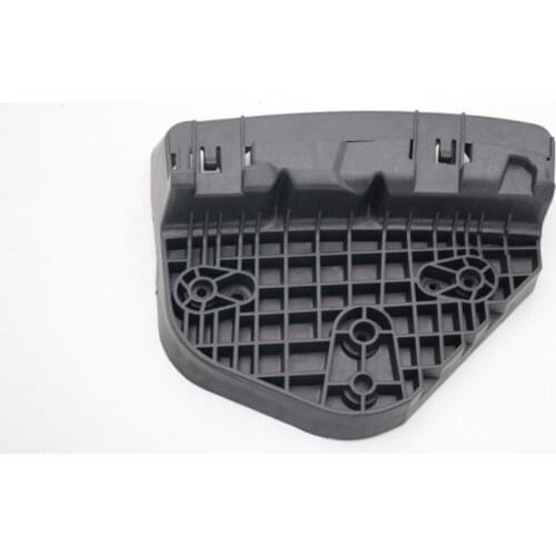 1Pcs Right Side Front Headlight Mounting Bracket Clip for NISSAN SENTRA 2016-2017