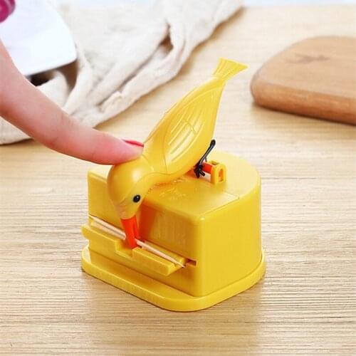 Bird toothpick box press Automatic Toothpick Holder Container Wheat Straw Kitchen Toothpick Dispenser Gag Gift Cleaning Teeth