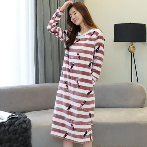 Women Nightgowns 2021 New Arrival Winter Female Nightdress Fashion Long-Sleeve Sleepwear Coral Fleece Student Korean Style Q17