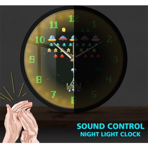 Retro Video Game Space Night Light Wall Clock Alien Invader Pixel Spaceship Sound Activated Watch Quiet Sweep Quartz Timepiece