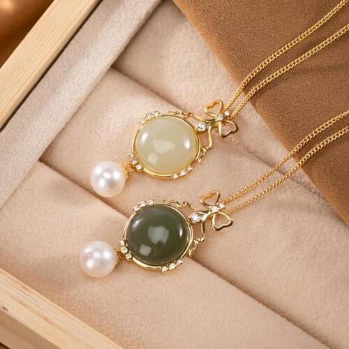Natural Hetian Jade S925 Sterling Silver Gold Plated Hetian Gray Jade Creative Upscale Personality Safety Buckle Pendant Clavicl