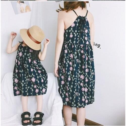 Mommy and Me Clothes 2019 Summer Family Look Dress Mom and Baby Girl Dress Floral Print Dress Mommy Daughter Matching Outfits