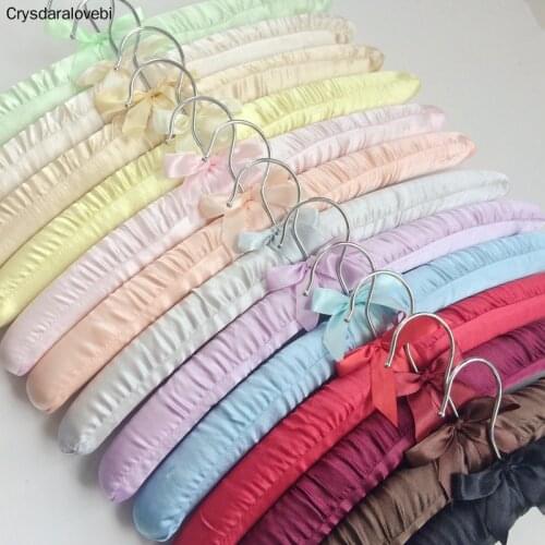 10pcs Satin Padded Hanger Silk Wrapped Clothes Hanger Clothes Hanging Silver Hook Sponge Hangers Clothes Shop Display Hangers