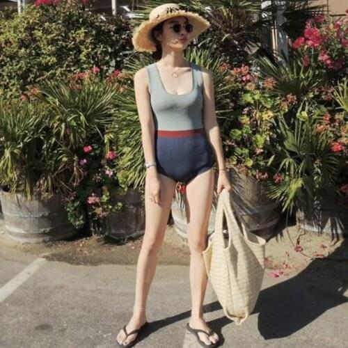 2021 One-Piece Swimsuit Womens Retro Small Fresh Conservative Covering Meat Fashion Hot Spring Sexy Swimwear High Waist Bikini