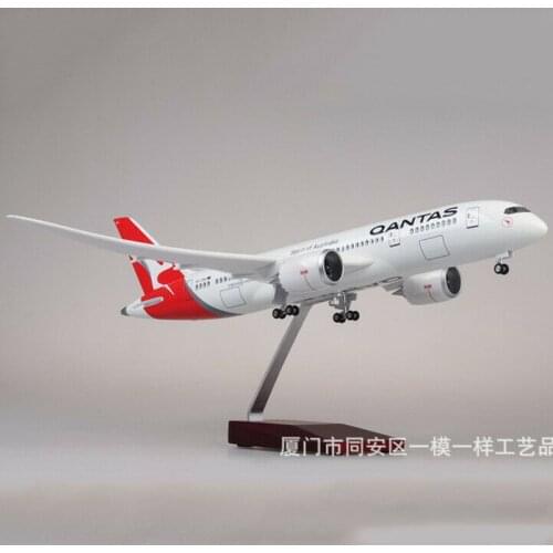 In Stock 1:150 Scale Aircraft Model KOREAN B747 AIR PLANE Model With LED Light Passanger Resin Airplane Toy