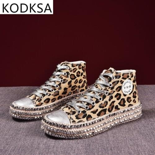 Women sneakers Sexy Leopard Print Fashion Rivets Women Canvas Shoes Korean Leisure Lace-Up Low High Top Sneakers basket Femme