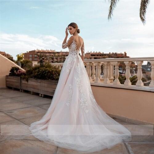 2021 New Arrival Illusion O Neck Half Sleeves Floral Applique Wedding Dresses Tulle See Through Lace Bridal Gowns