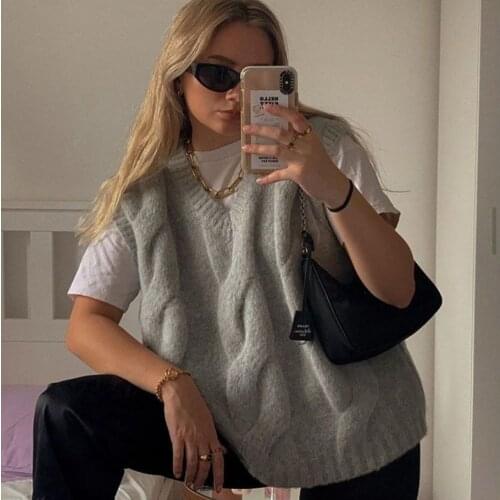 2021 new womens grey wired knitted sweater vest V-neck oversized loose warm fashion womens sweater casual fashion Pullover