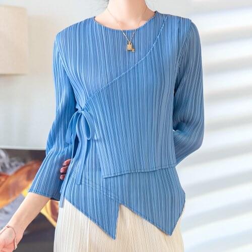 NOBLE PLEATS Women's Long T-shirts