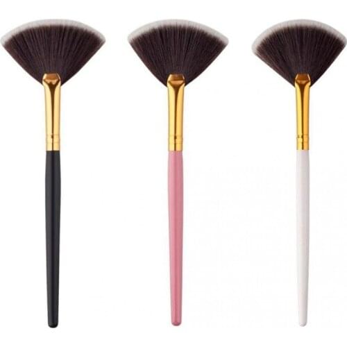 Fan Shaped Brush Portable Slim Foundation Makeup Brush Makeup Tool