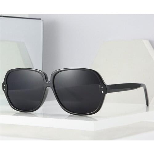 2021 New Square Men and Women Fashion Sunglasses Trendy Design Classic Plastic Frame Luxury Brand Retro Sun Mirror Uv400
