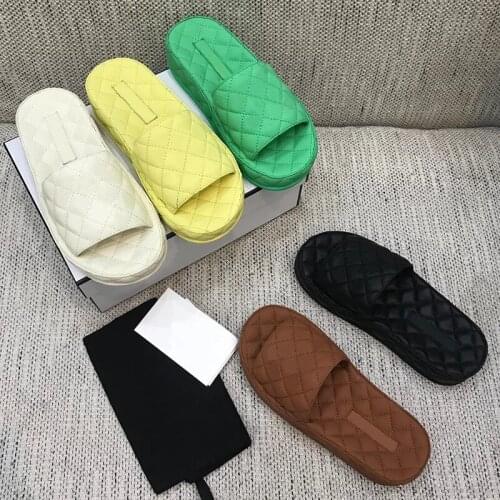 Checkered Woman Slippers Flat Platform Shoes Women Summer Solid Slippers Thick Bottom Shoes Fashion Concise Ladies Slippers Hot