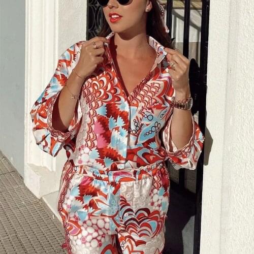 Za Blouse Women 2021 Fashion Printed Loose Asymmetric Blouses Vintage Long Sleeve Side Vents Female Shirts Streetwear Tops