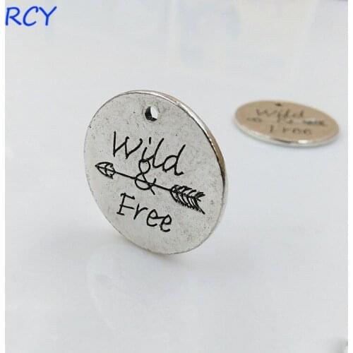 Top Quality 20 Pieces/lot 24mm Letter Printed Round Disc Aim High Be Fierce Wild Free Charm Pendant For Jewelry Making