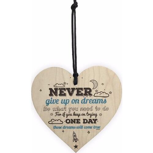 Never Give Up Inspirational Motivational Quote Shabby Chic Wooden Heart Friendship Plaque Christmas Home DIY Tree Decoration
