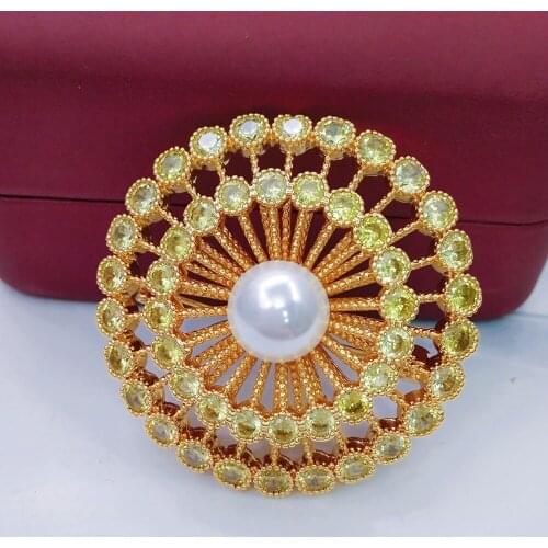 Lucky Sonny Brand Brooches Vintage Gold Color Plated CZ Crystal Pin Broches Flower Jewelry Wedding Antique Brooch Pins for Women