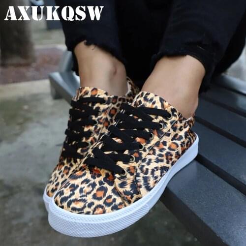 Women Casual Shoes 2021 New Autumn Women Running Shoes Leopard Vucanized Sport Flat Canvas Lace Up Girl Shoes Women Trainers