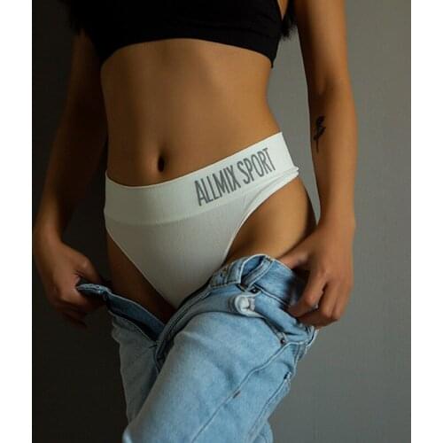 Mermaid Curve Yoga Shorts