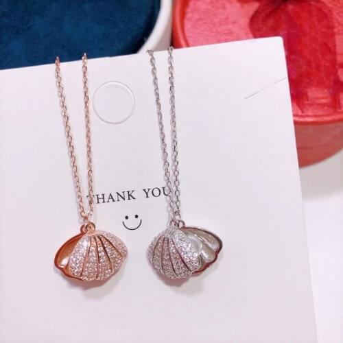 2021 Wholesale Luxury Pearl Shell Necklace for Women Female Wedding Pendant Necklace Fashion Jewelry
