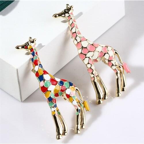 Enamel Giraffe Brooches for Women Cute Animal Brooch Pin Fashion Jewelry Gold Color Gift For Kids Exquisite Broches 1pc